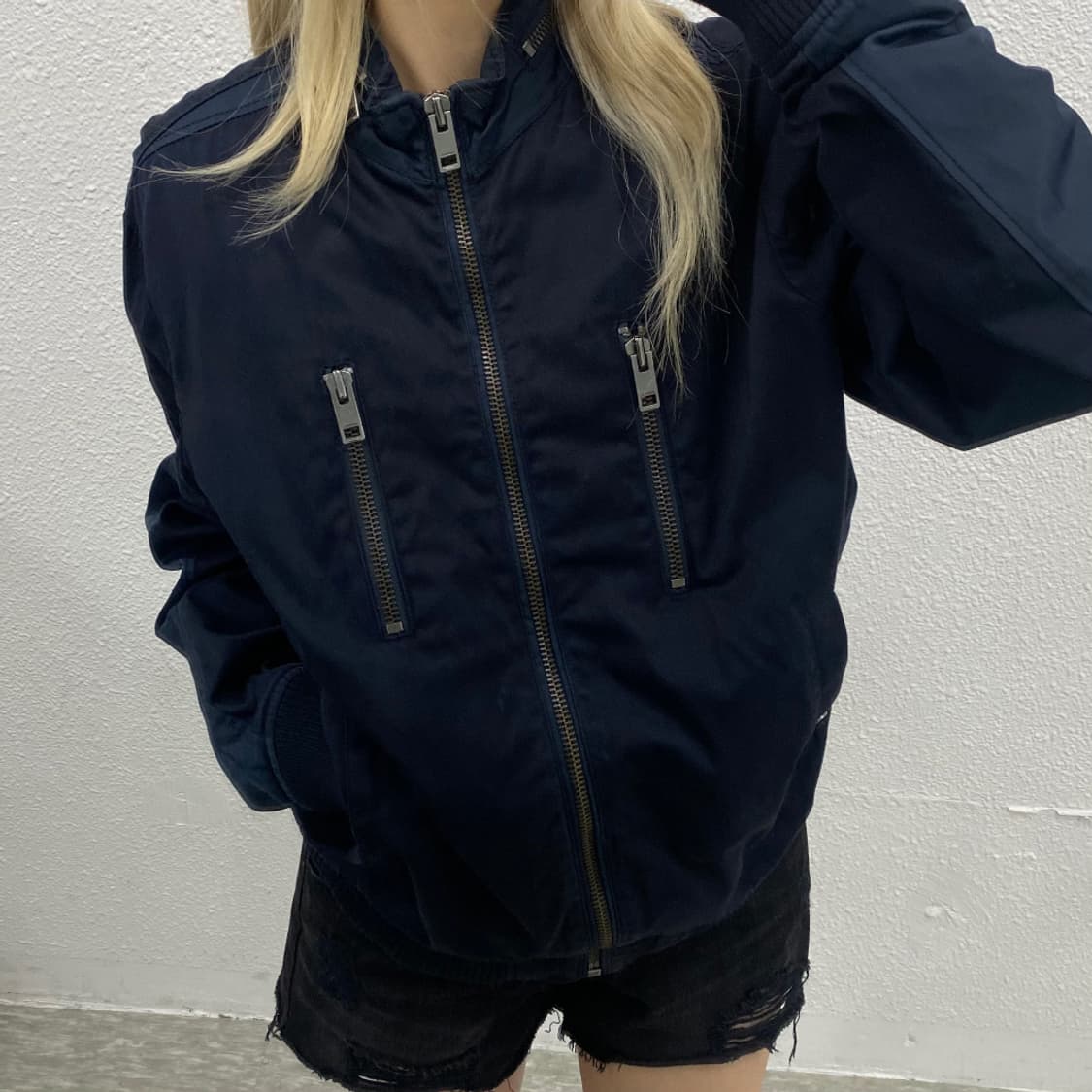 디젤 매장판 네이비 새틴 블루종 자켓 상품이미지1
