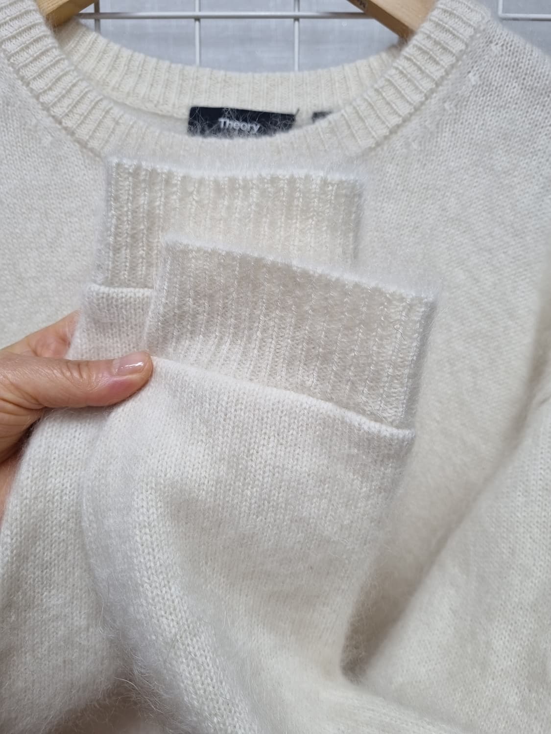 띠어리 캐시미어 100% 스트링 니트 상품이미지3