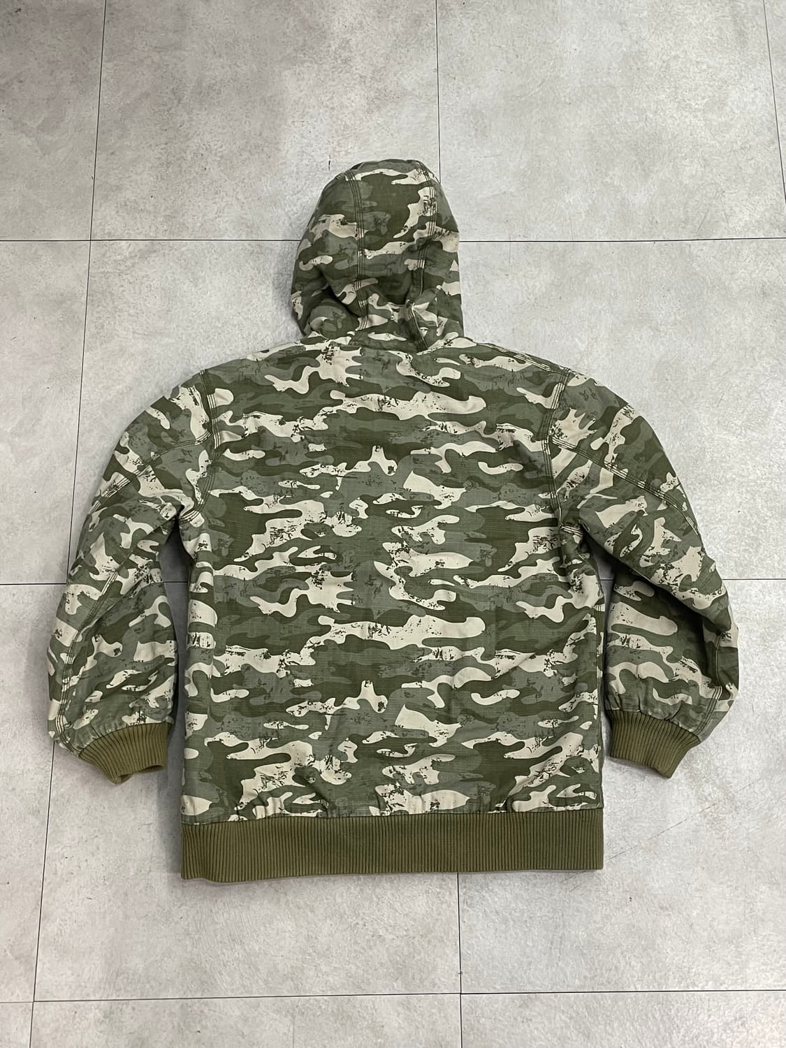 칼하트 카보플라쥬 재킷 (여성 S~M) 상품이미지4