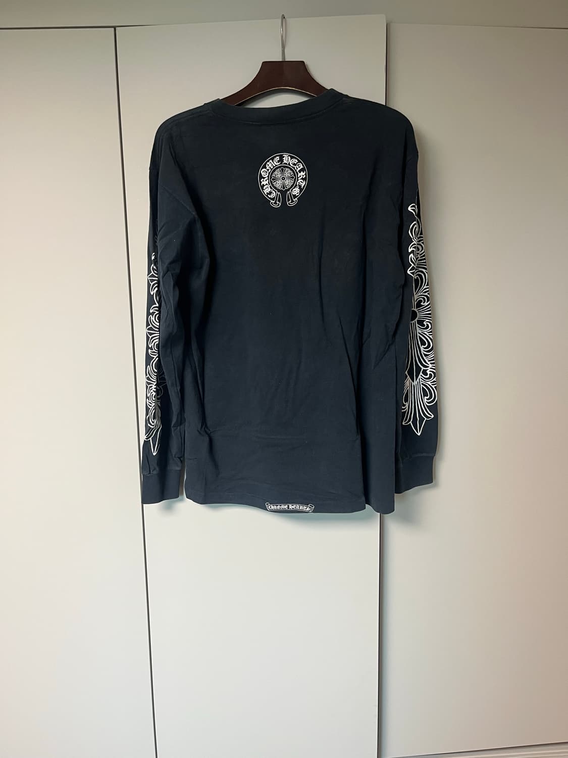 크롬하츠90s롱슬리브 M홀스슈대거플로랄 상품이미지2