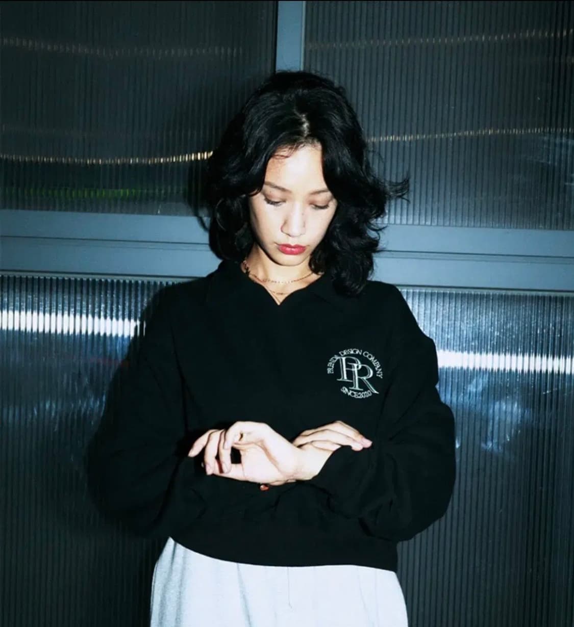 프렌다 카라 크롭 맨투맨 상품이미지5