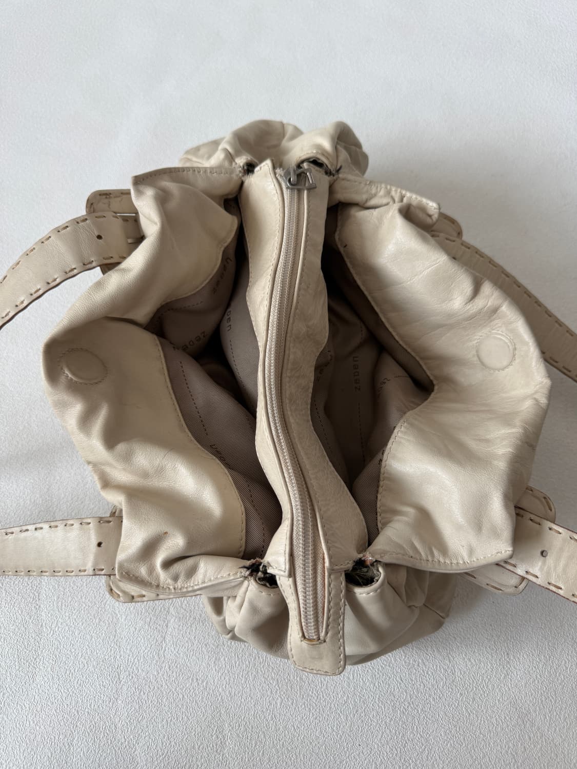 제덴(zeden) 레더 숄더백(얼룩 있음) 상품이미지7