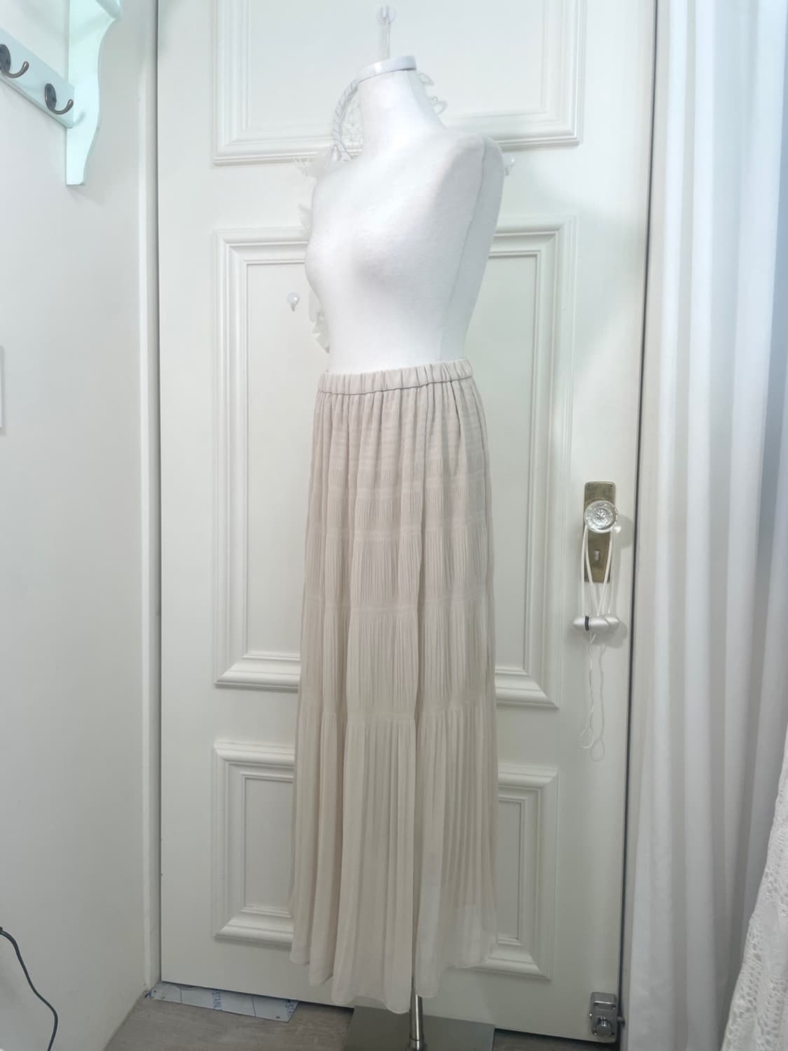 gray beige pleats layered chiffon bandin 상품이미지2
