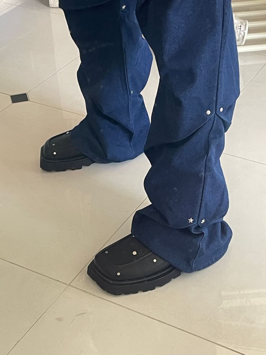 STUDS SQUARE SHOES 스터드 스퀘어 슈즈 상품이미지1
