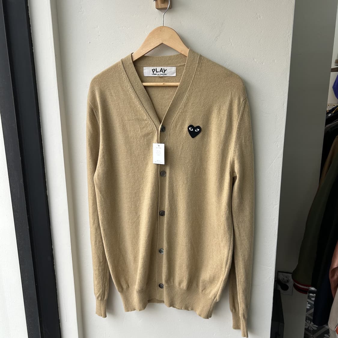 16256 - 꼼데가르송 블랙 와펜 울 가디건 (울 100%) 상품이미지2