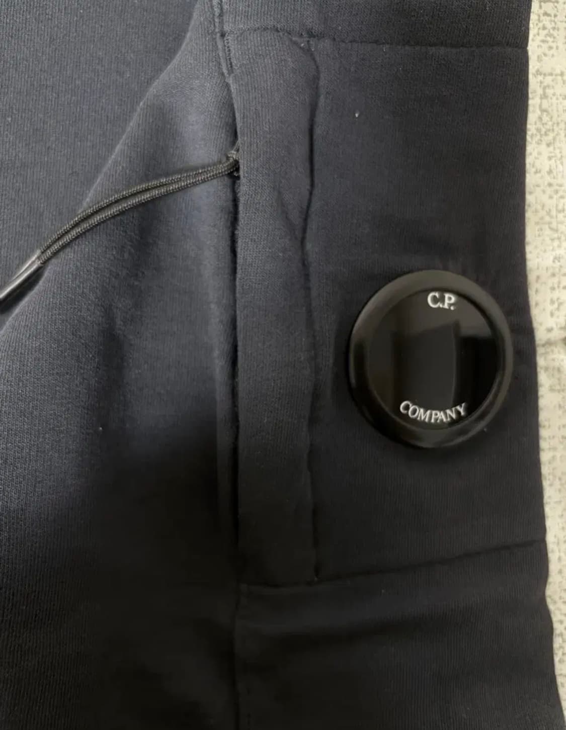 c.p 컴퍼니 블랙 맨투맨 상품이미지2