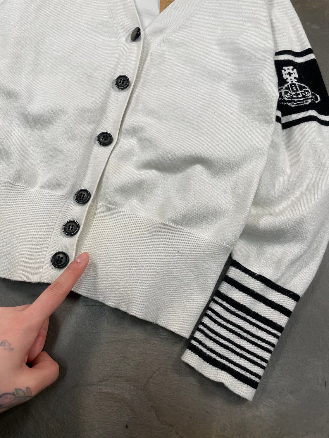 비비안 웨스트우드 앙글로마니아 니트 가디건 상품이미지4