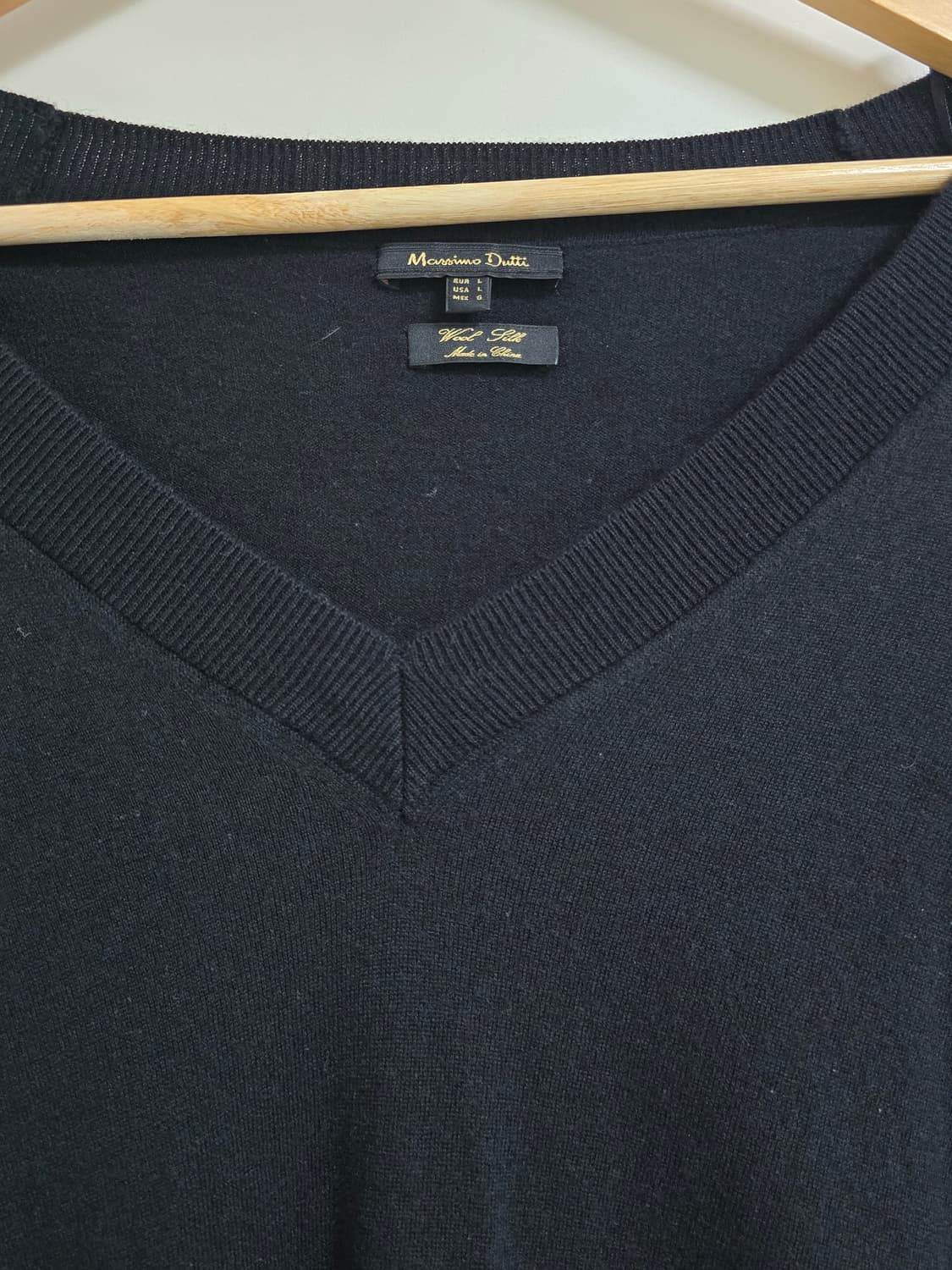 마시모두띠 실크 블랙 브이넥 니트 L 상품이미지3