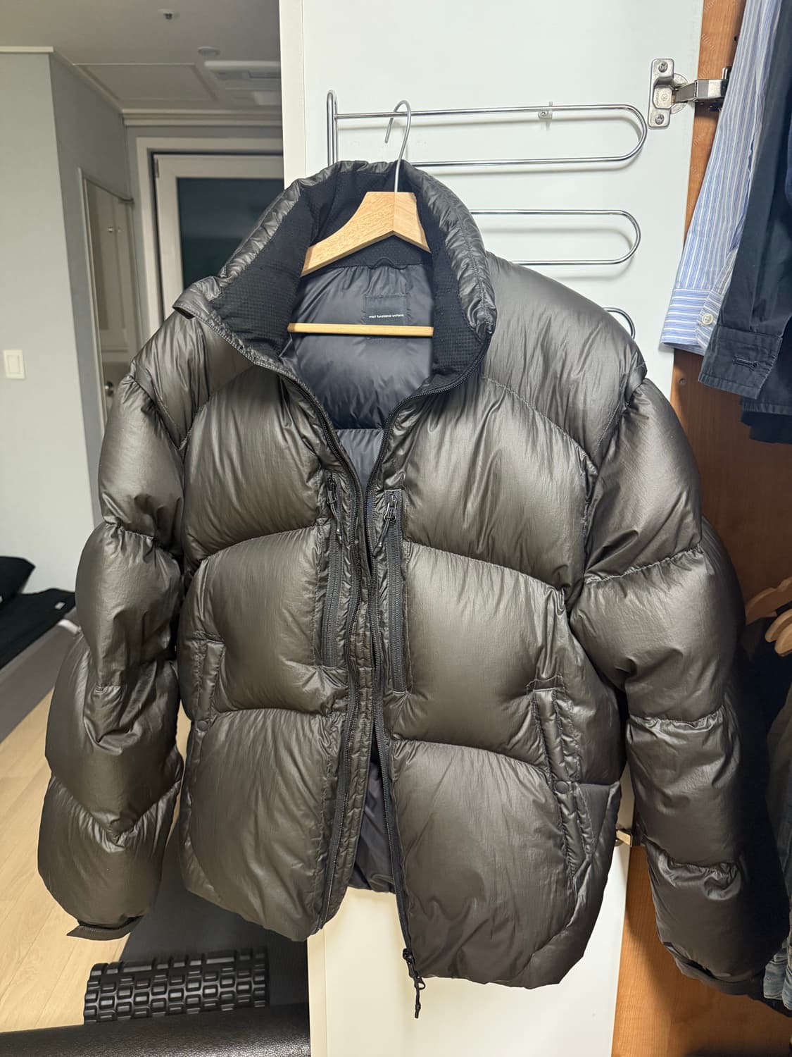 모이프 쉐도우 푸퍼 다운 파카 에스프레소 1사이즈(100-105) 상품이미지3