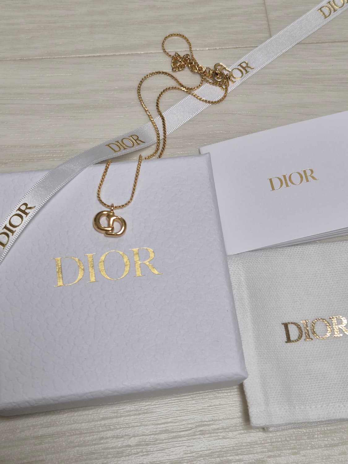 (풀박스) 디올 CD 목걸이 예리 목걸이 팔아요 상품이미지2