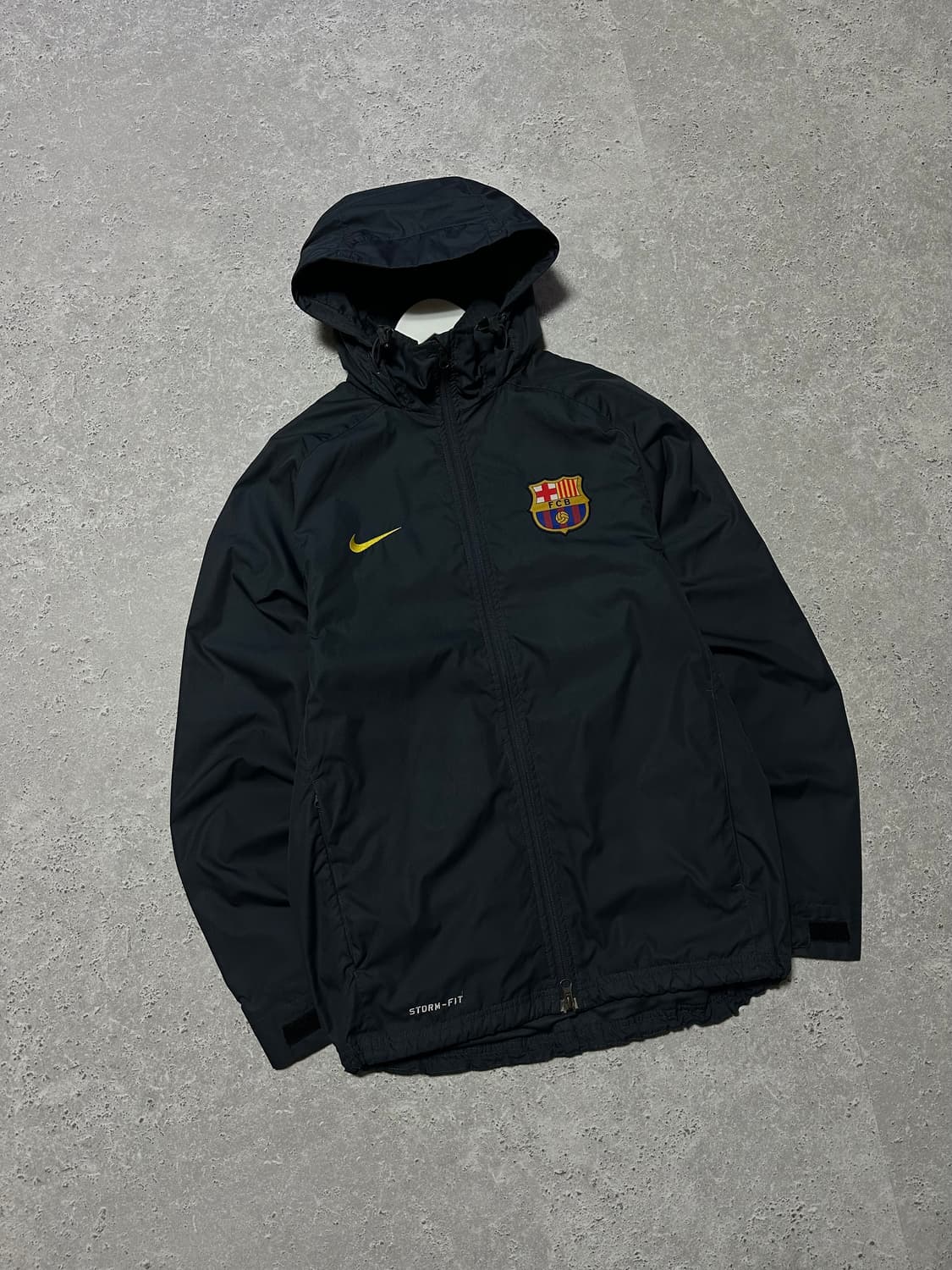 나이키 바르셀로나 스톰핏 차콜 바람막이 상품이미지1