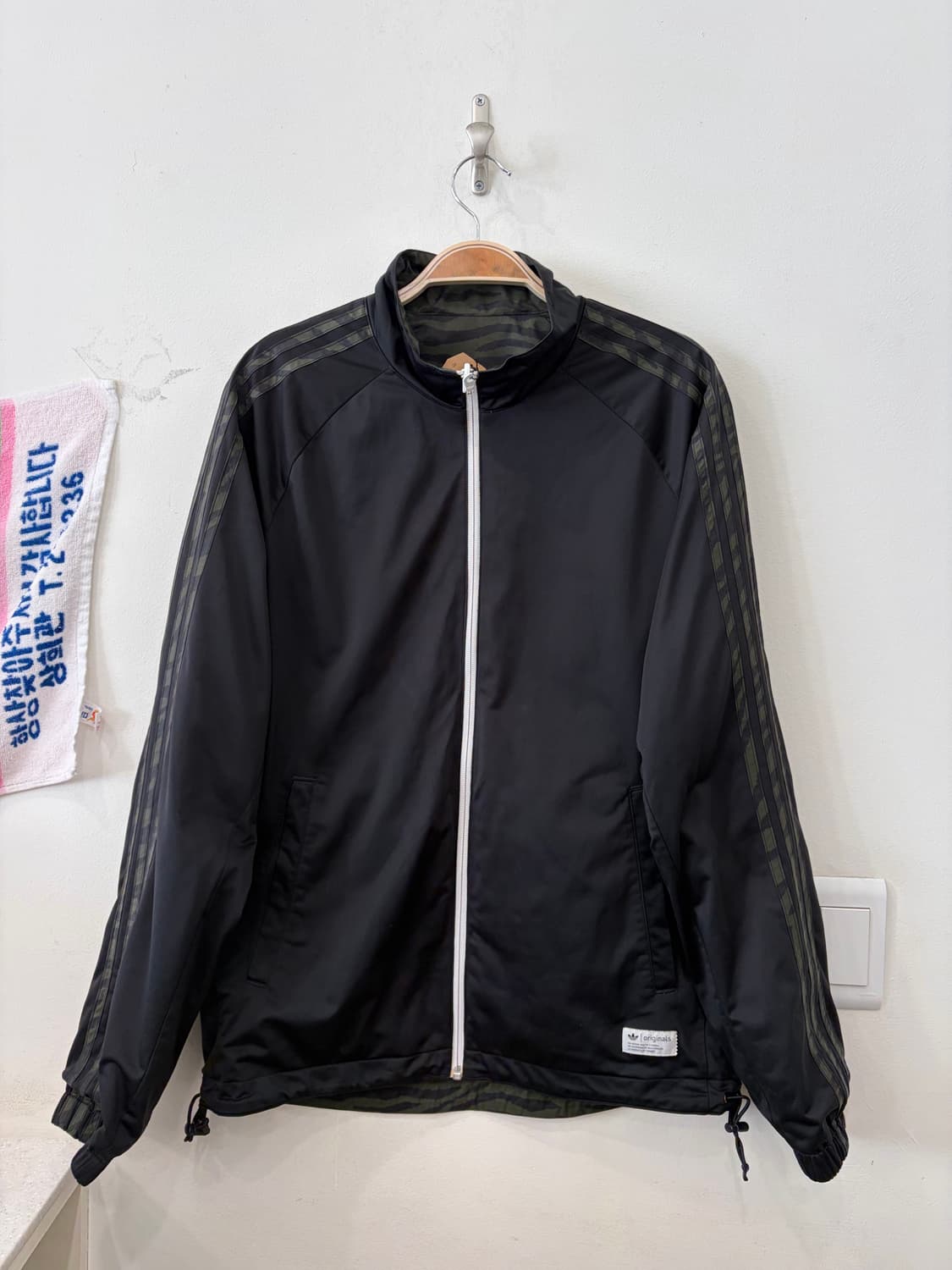 18. 아디다스 양면 카모 지브라 바람막이 자켓 상품이미지2