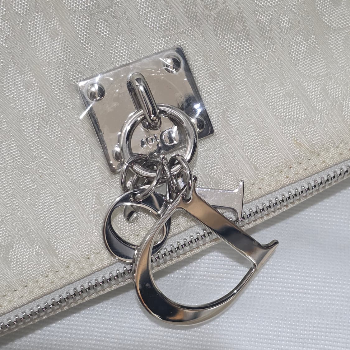 디올 디올챰 오블리크 트로터 쟈가드 나일론 메신저백 숄더백 크로스백 상품이미지4