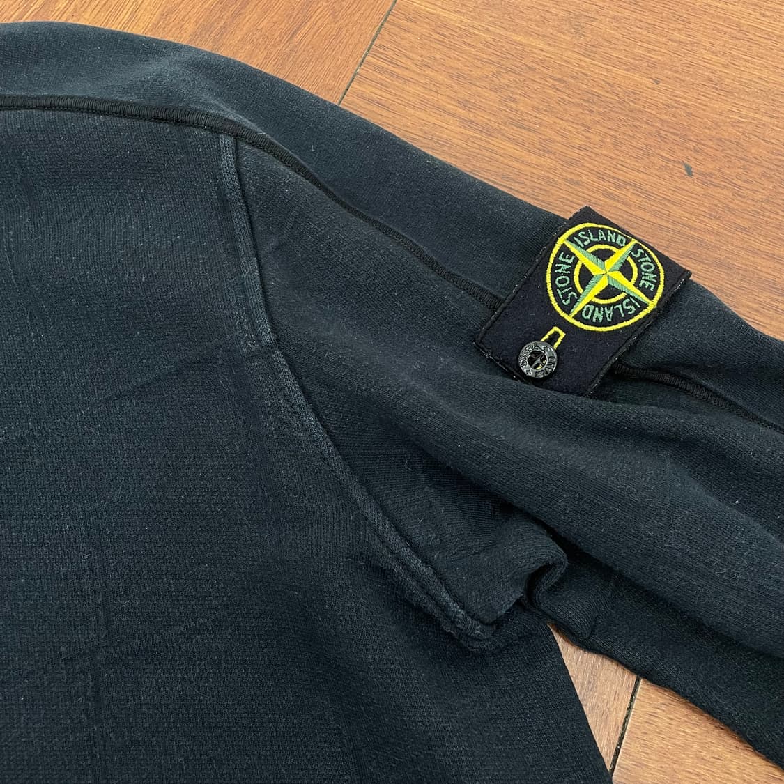 스톤아일랜드 맨투맨 상품이미지2