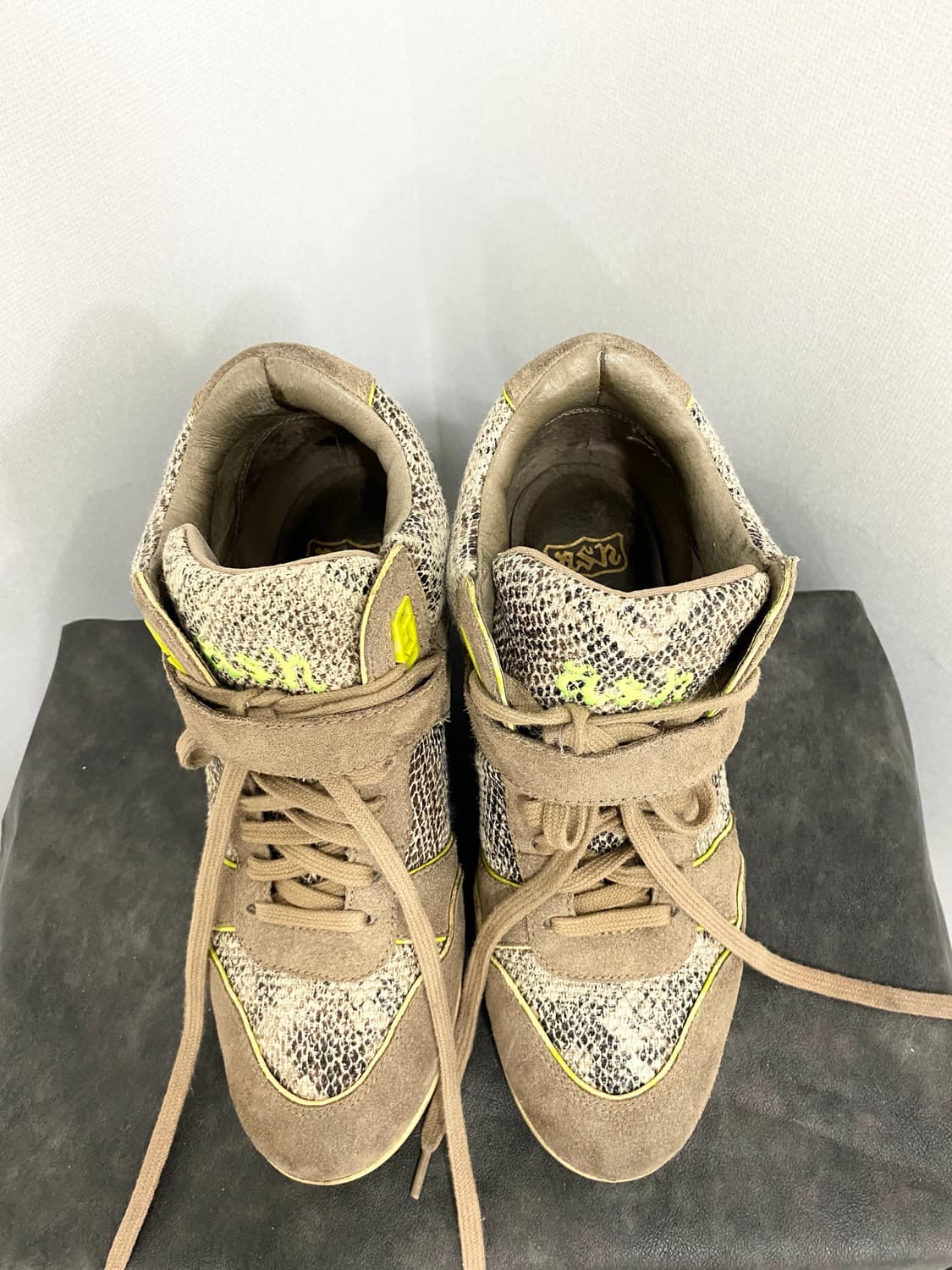 Ash Snake Skin Studded Wedge Sneakers 상품이미지6