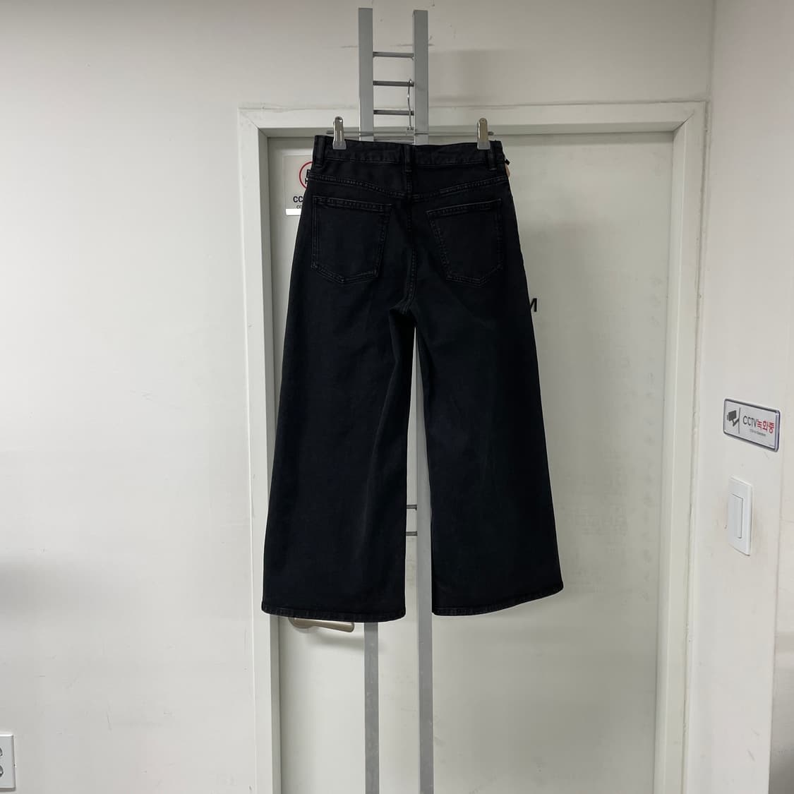 IRO 이로 블랙 데님 팬츠 26(W) 상품이미지4