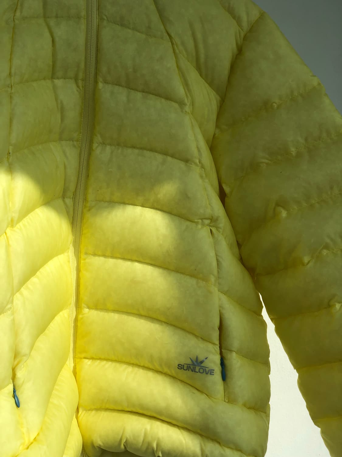 썬러브 후드 플라이 라이트 다운 자켓 옐로우 경량패딩 상품이미지7