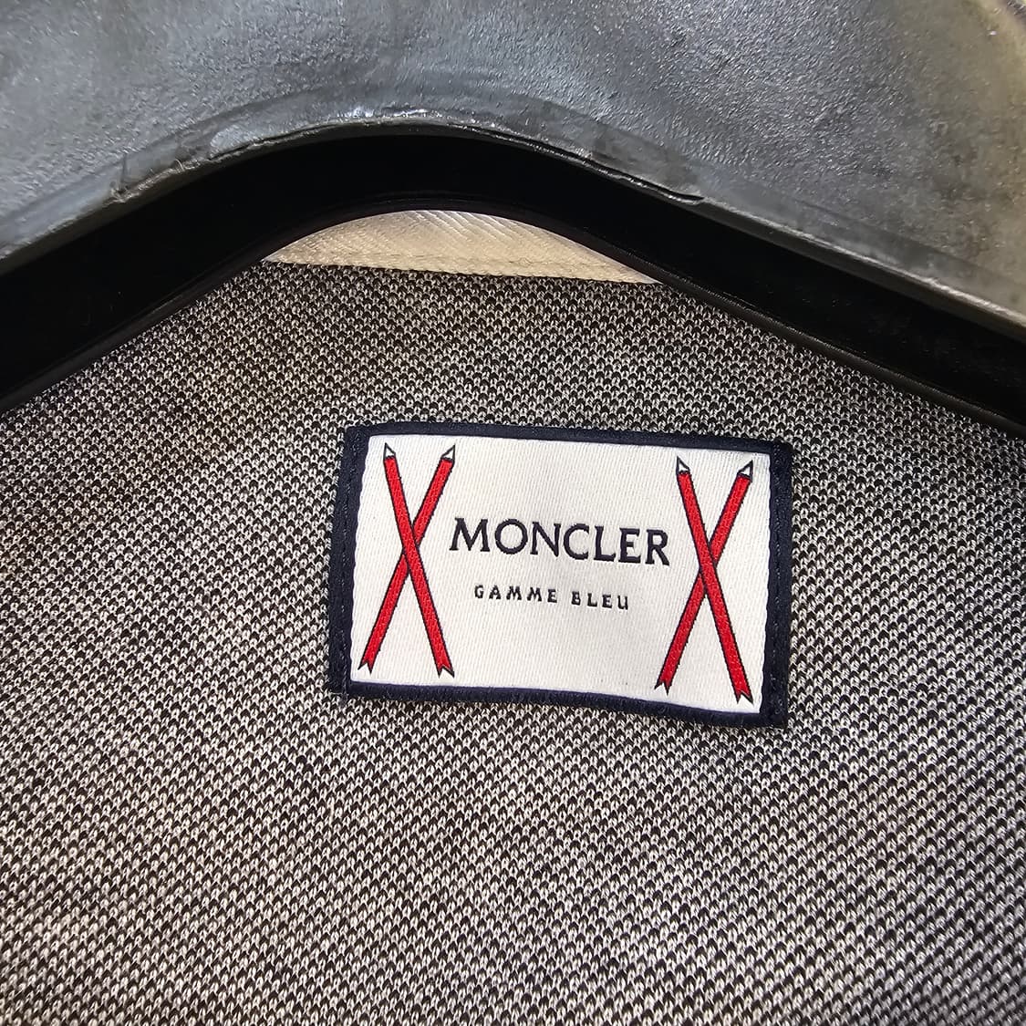 몽클레어 감마블루(Moncler Gamme Bleu) 반팔 카라티 상품이미지5