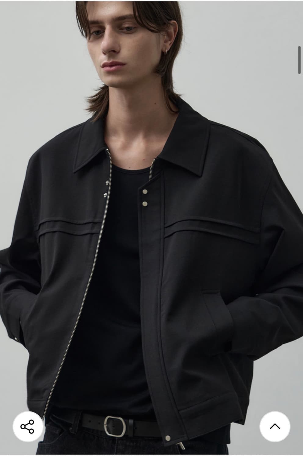 (새상품)(L) 알리스 플루이드 U넥 크롭 롱 슬리브 티셔츠 BLACK 상품이미지7