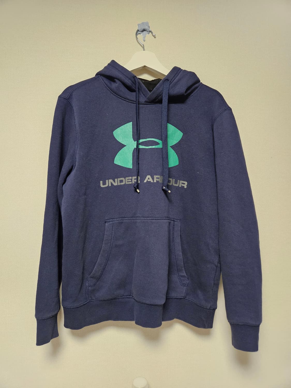 Under armour hoodie 상품이미지1
