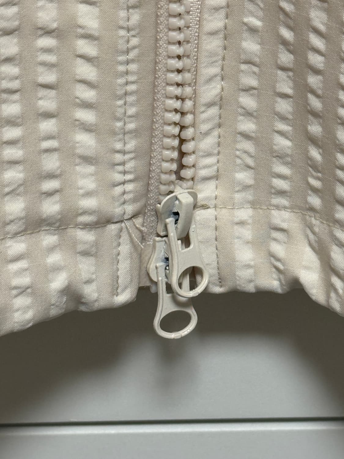 남녀공용 아이보리 바람막이 상품이미지4