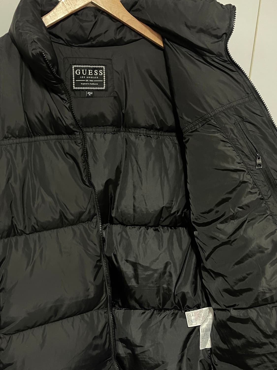 GUESS 게스 검정 푸퍼 패딩 XL 상품이미지6