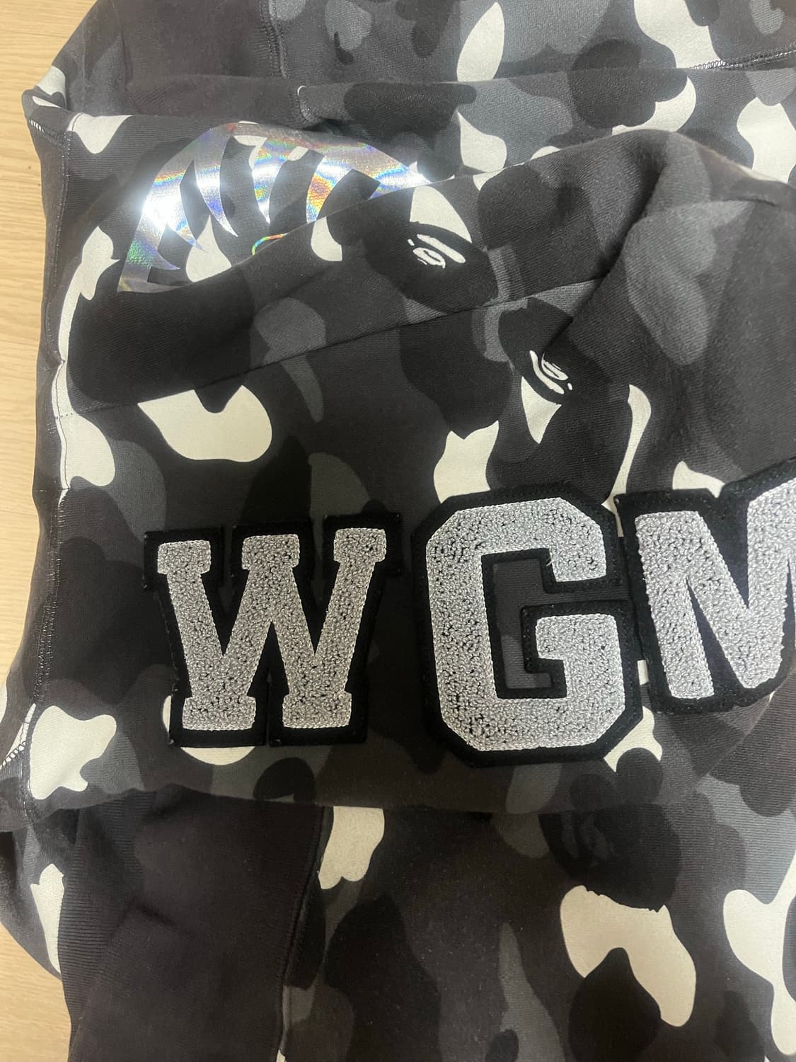 베이프 시티카모 야광후드 상품이미지6