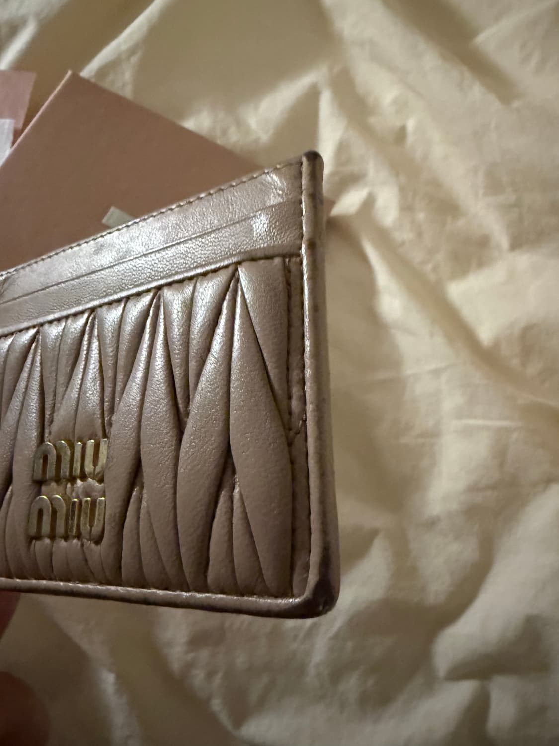 미우미우 마테라세 카드지갑 카메오 상품이미지6