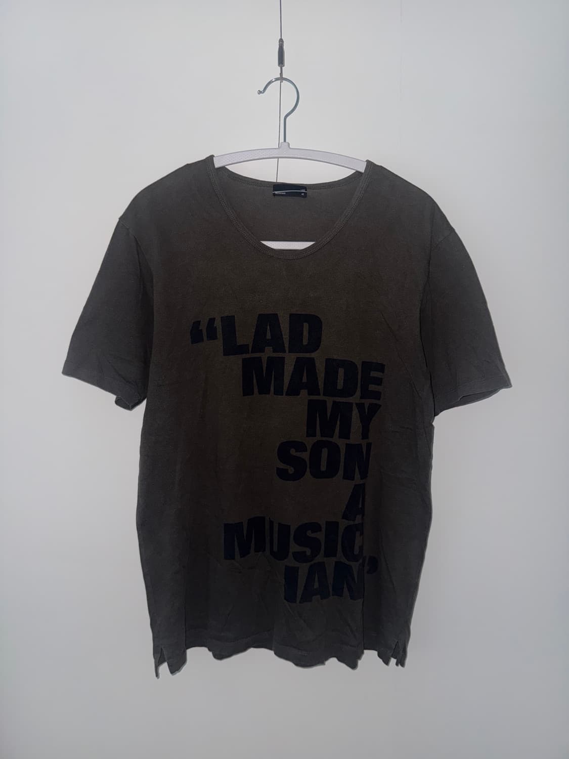 Lad Musician T-shirt 상품이미지3