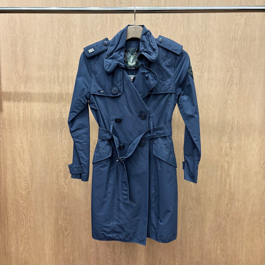 노비스 다운 롱코트 더블 브레스티드 버튼 허리 스트랩 디테일 네이비 상품이미지2