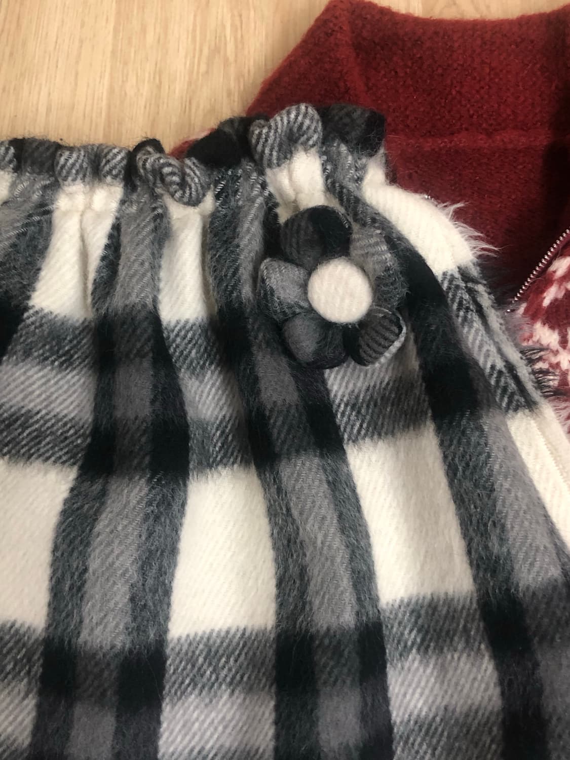 체크 울 스커트 (꽃 디테일) 상품이미지2