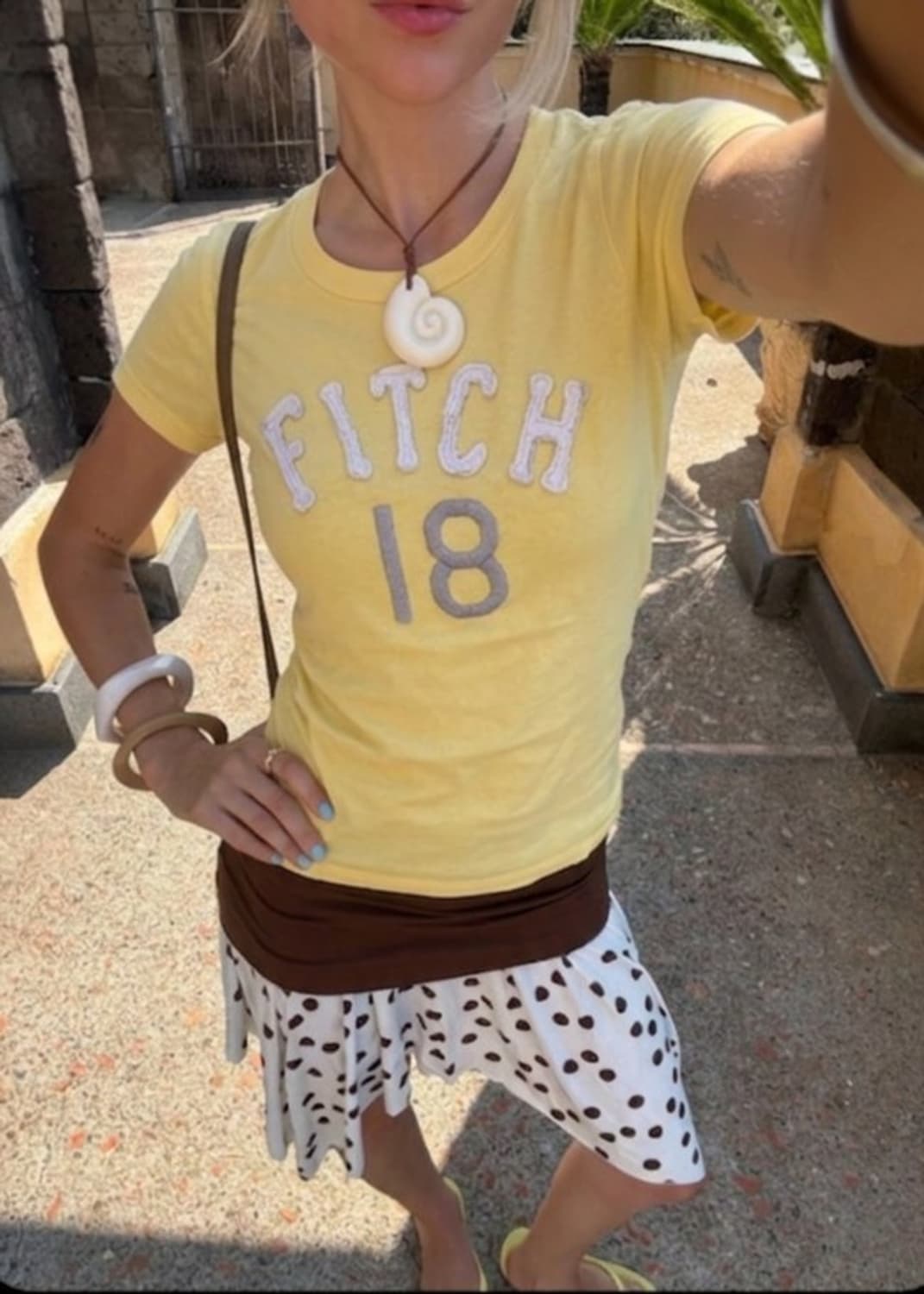 [딱붙핏] 여성용 아베크롬비&피치 티셔츠 S 상품이미지1