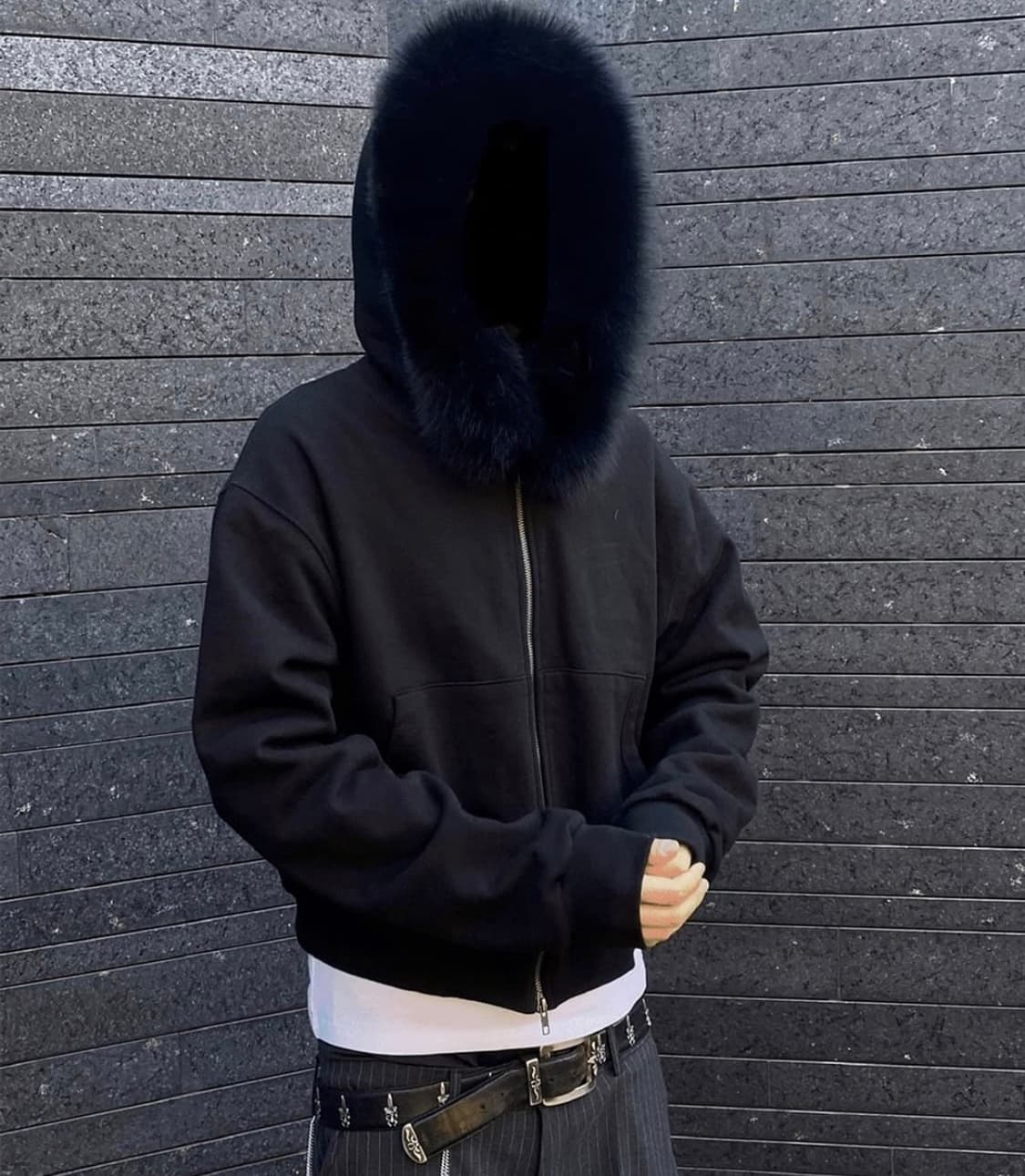 언더마이카 폭스 퍼 엠보로이드 후드 집업 블랙 상품이미지2