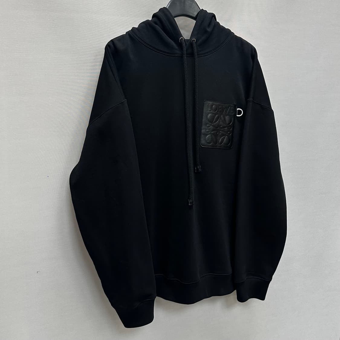 로에베 아나그램 레더포켓 후드티 ( 105~110 ) 상품이미지2