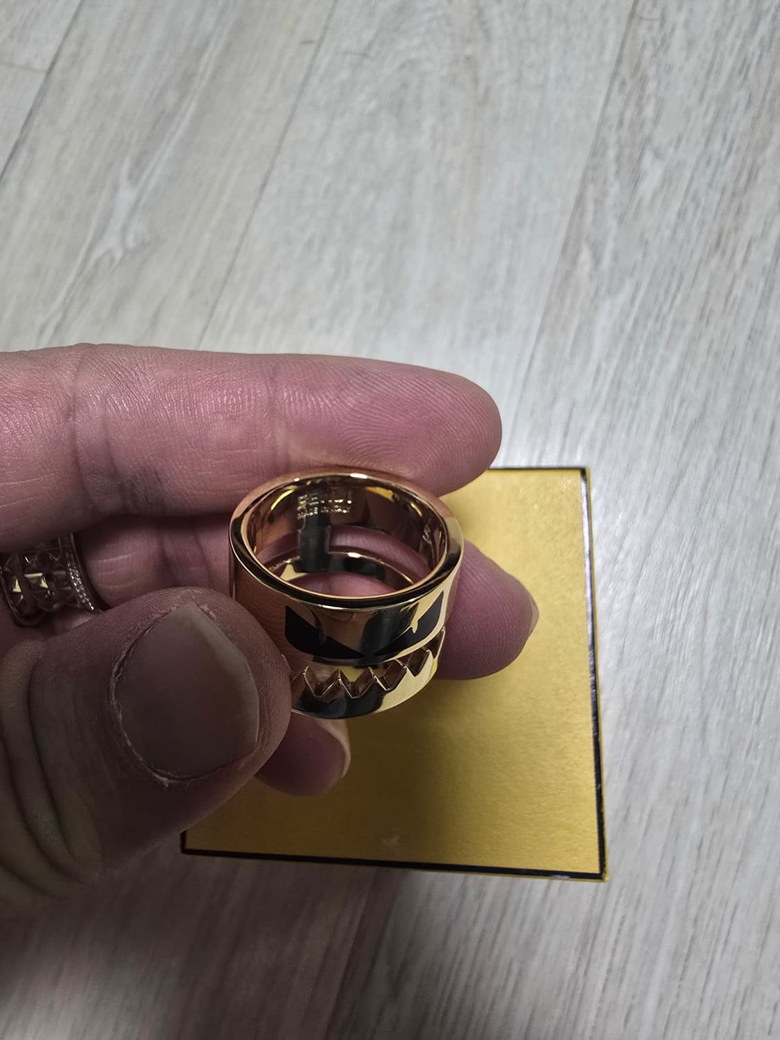 펜디 로고 반지 새상품 남녀공용 상품이미지3