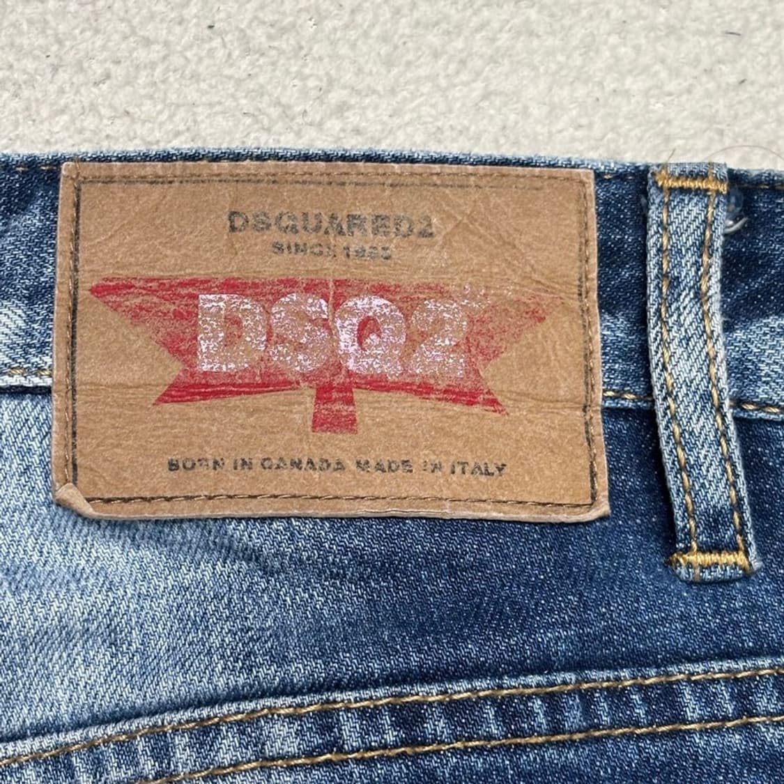 DSQUARED2 데미지 데님 팬츠 버튼 플라이 50 상품이미지8
