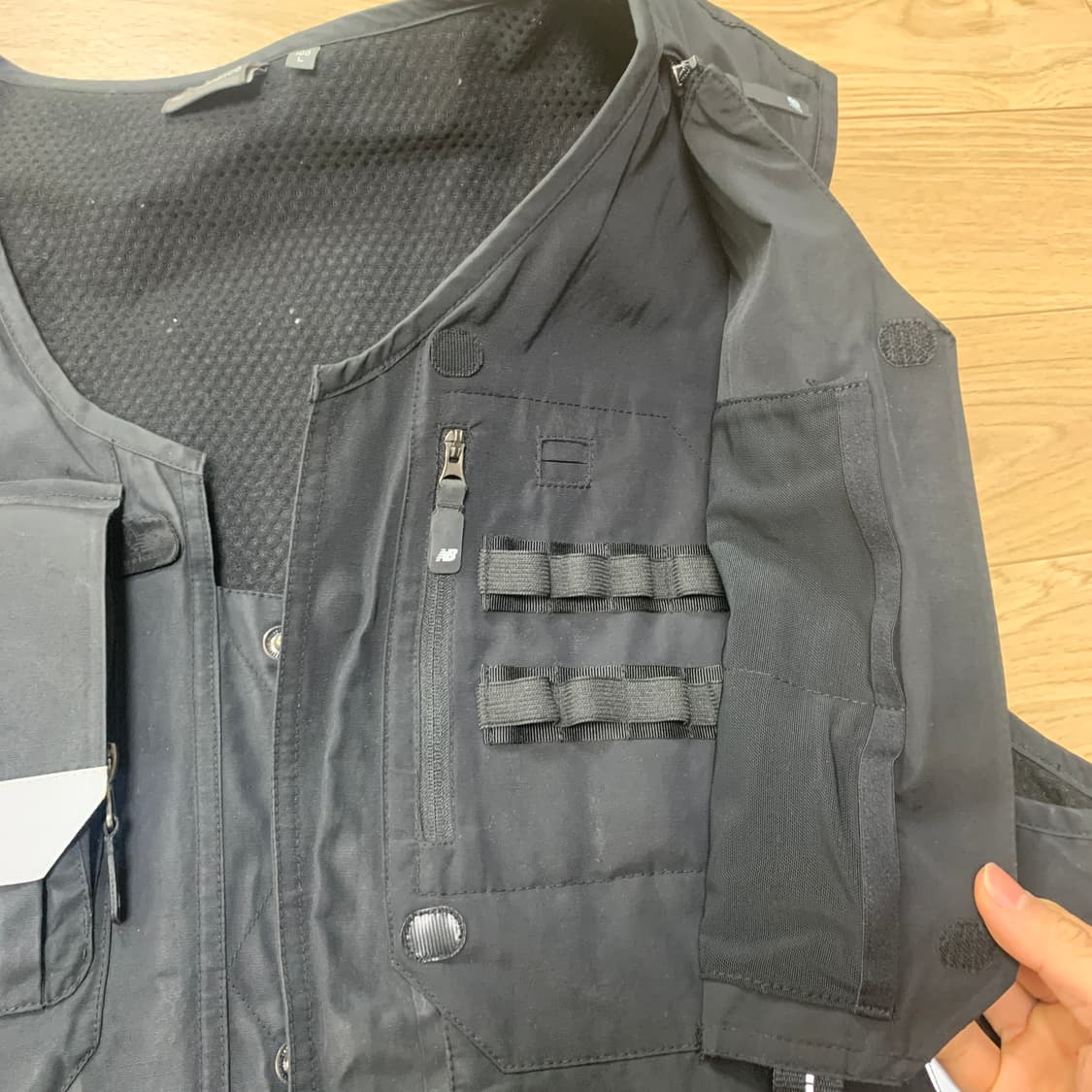 100)뉴발란스 카메라맨 유틸리티 테크 베스트 조끼 상품이미지6