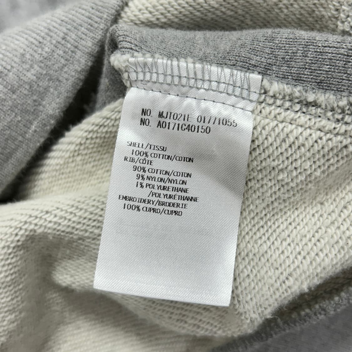 톰브라운 샤크보드 백지퍼 맨투맨(0) 상품이미지3