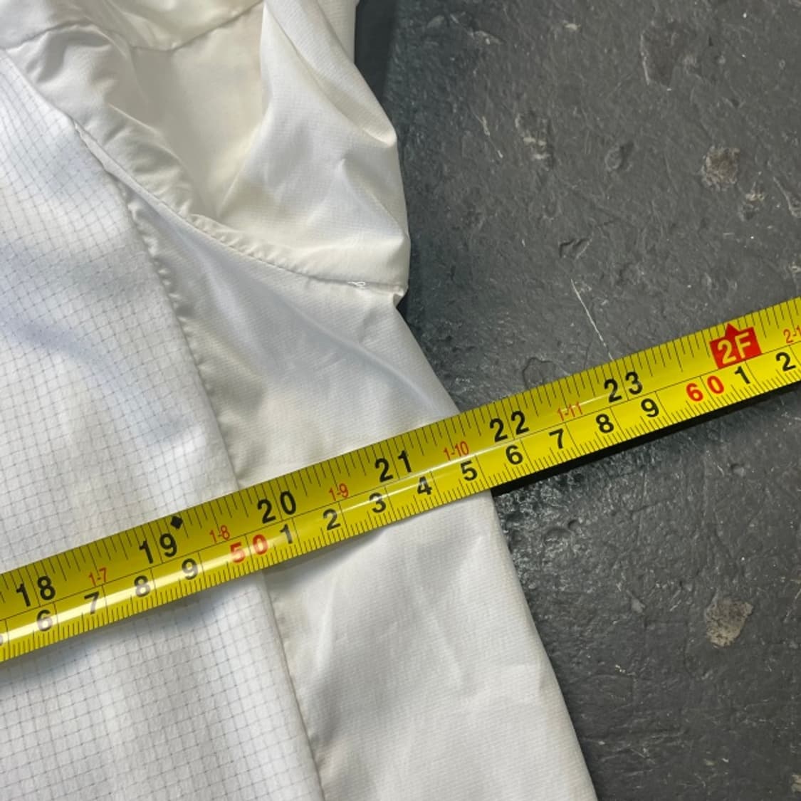 100 디스커버리 경량 바람막이 상품이미지7