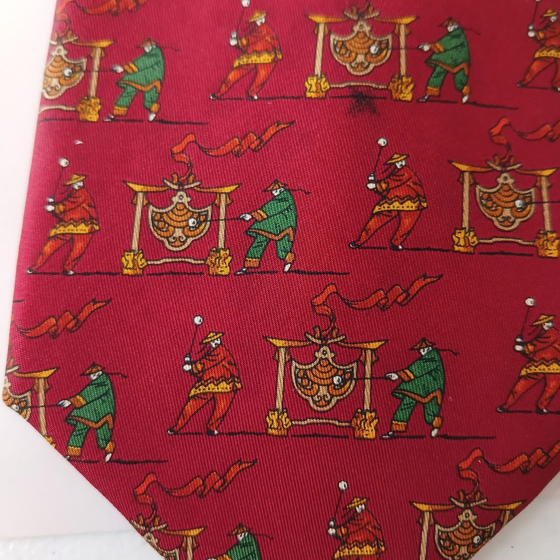 살바토레 페라가모 실크 레드 넥타이 9.7cm A등급 A18854
 상품이미지7