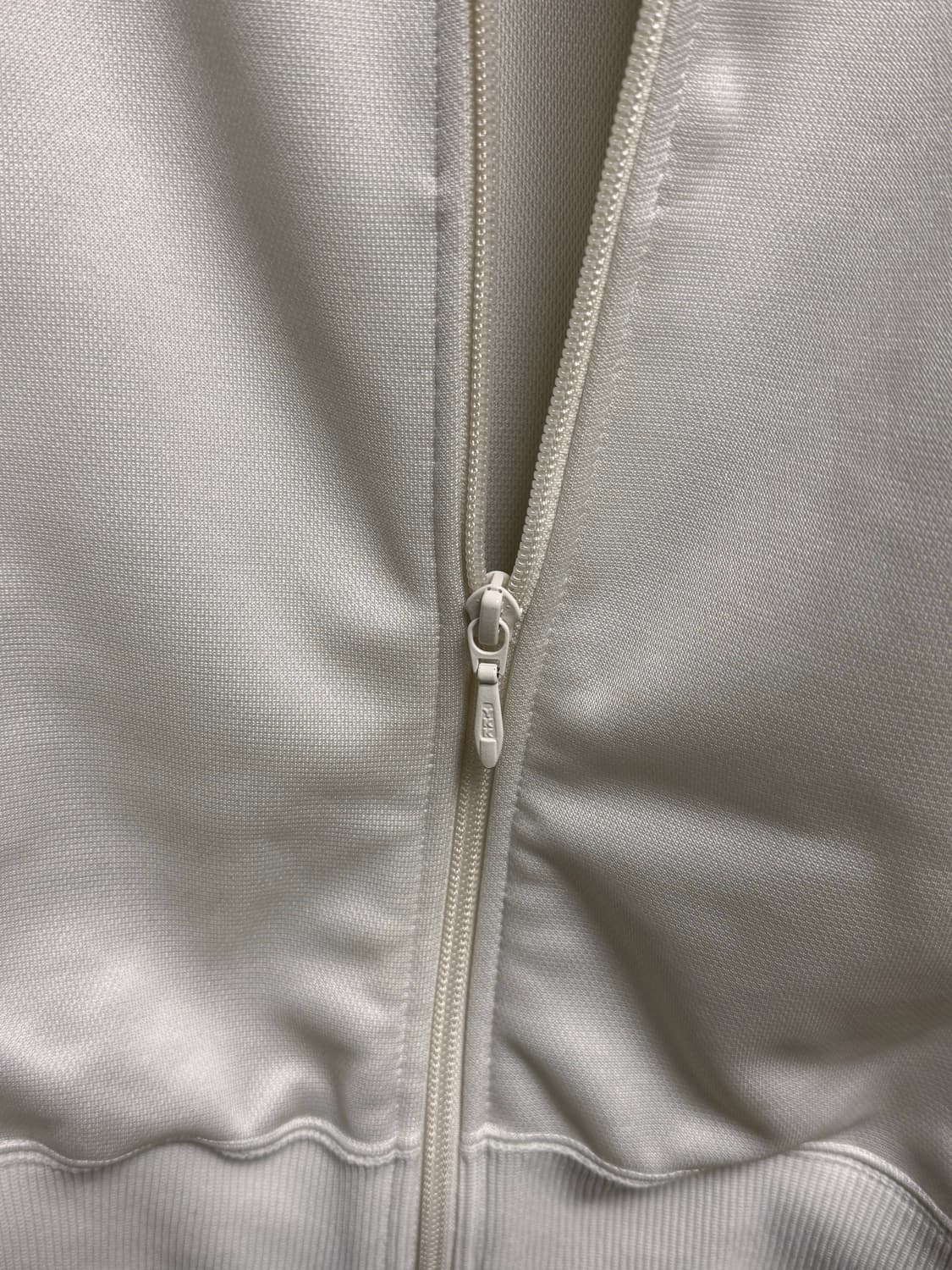 니들스 트랙 자켓 폴리 스무스 아이스 화이트 상품이미지6