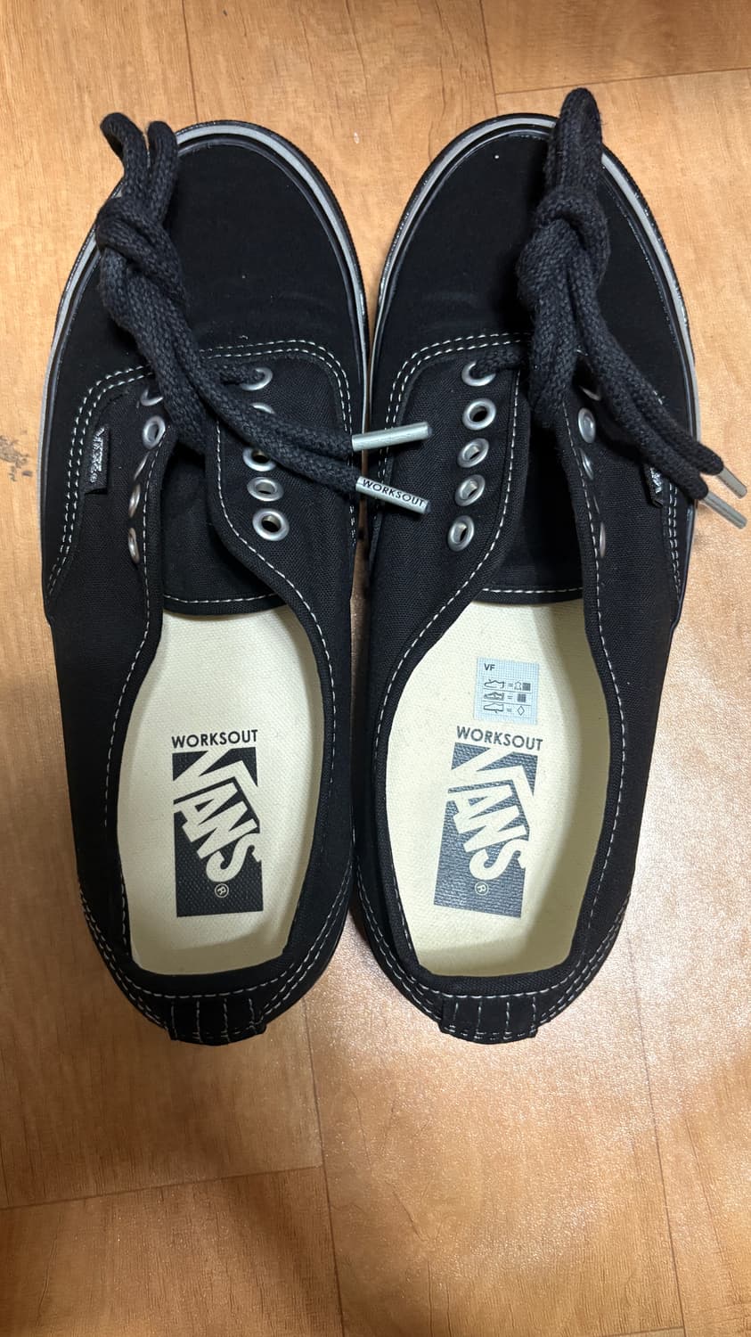 반스X원스아웃 어센틱 리이슈 블랙 실버 260 상품이미지4