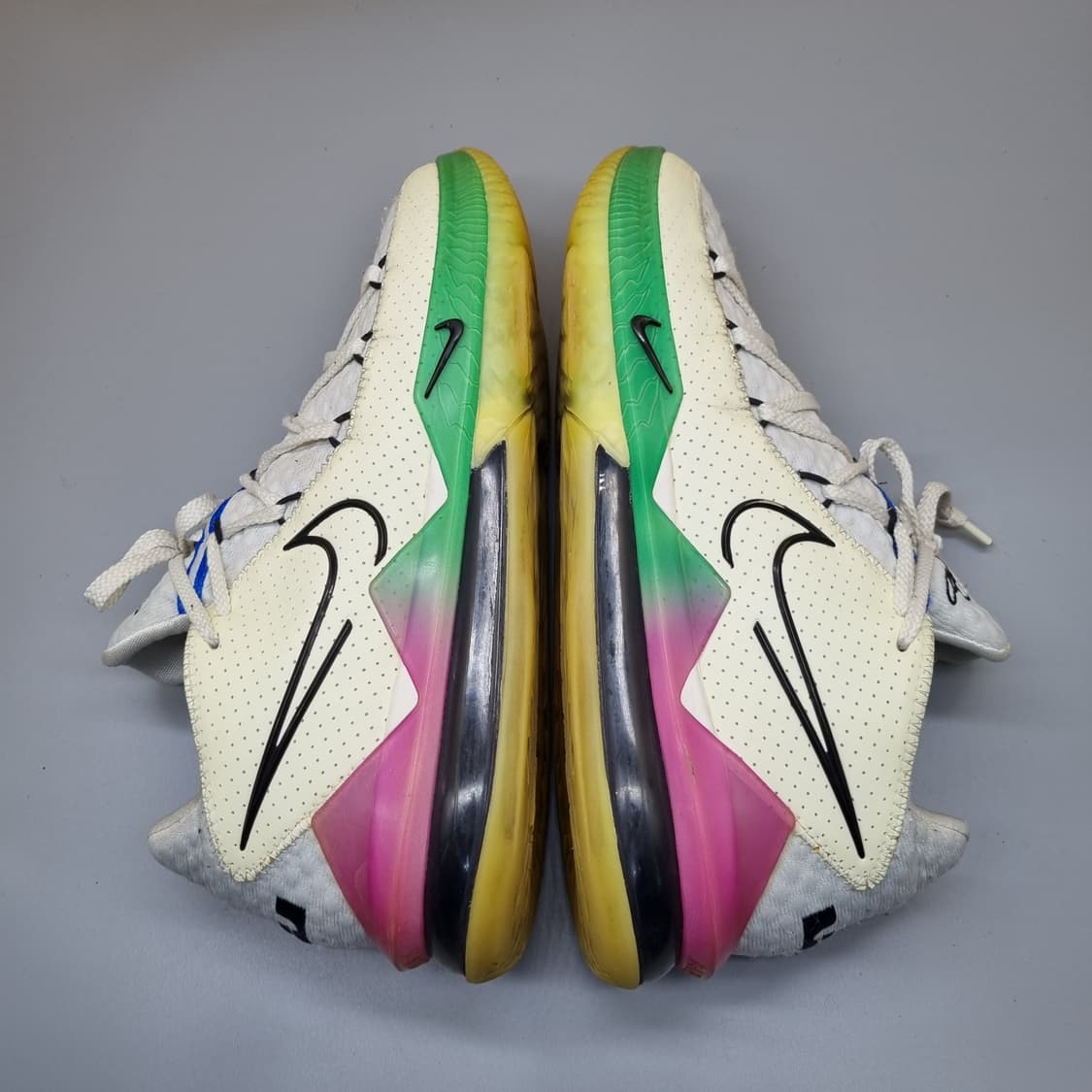 나이키 르브론17. 로우 글로우 농구화 290 상품이미지5