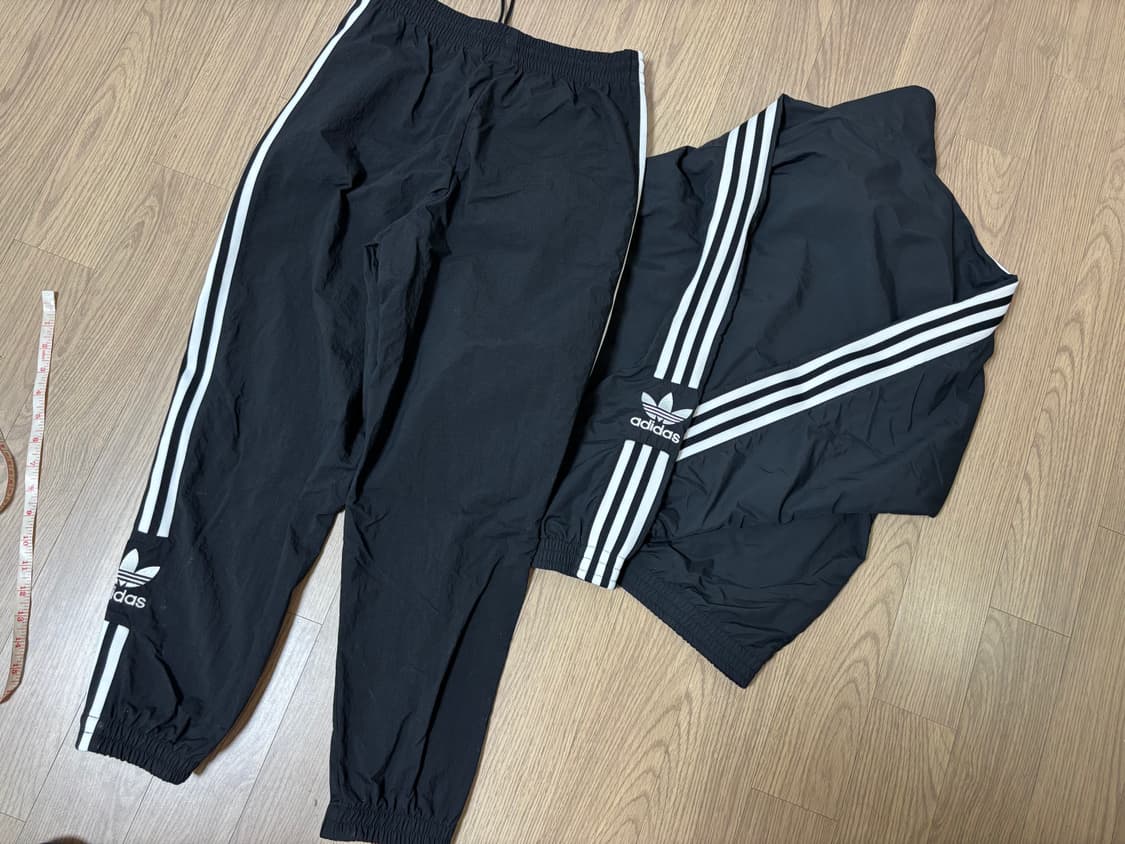 아디다스 락업 바람막이 조거팬츠세트 여성m 실측 있어요 상품이미지1