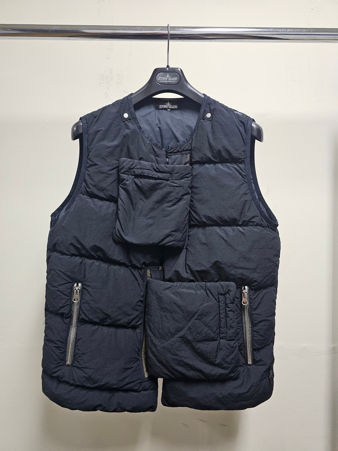 스톤아일랜드 쉐도우 프로젝트 나슬란 스카라베오 패딩 조끼 상품이미지1