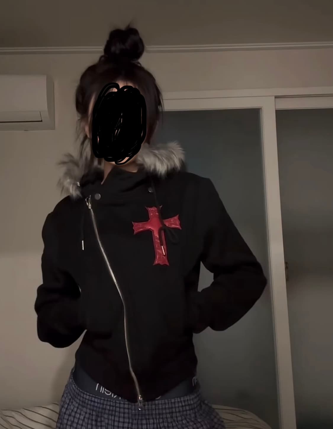 러브이즈트루 퍼 언발란스 후드집업 상품이미지3