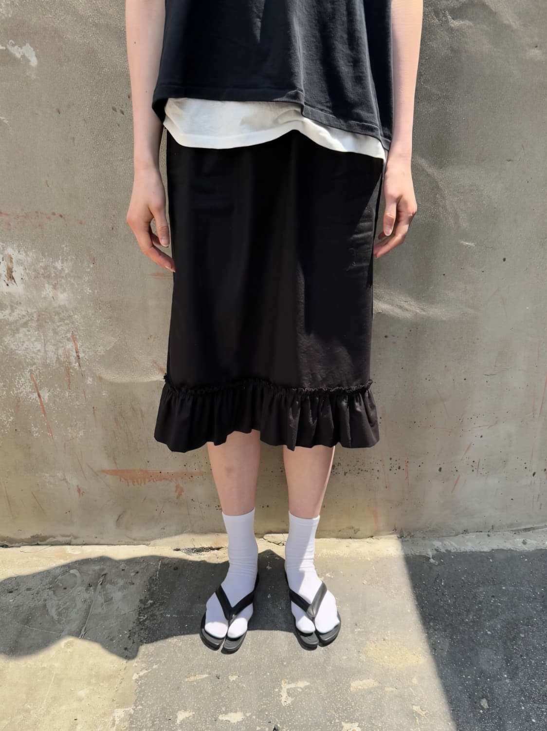 낫띵에브리띵 프릴 미디 스커트 상품이미지1