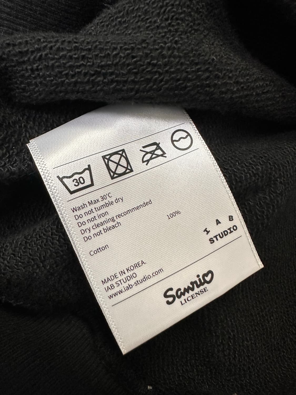 (L)아이앱스튜디오 쿠로미 후드집업 블랙 상품이미지8