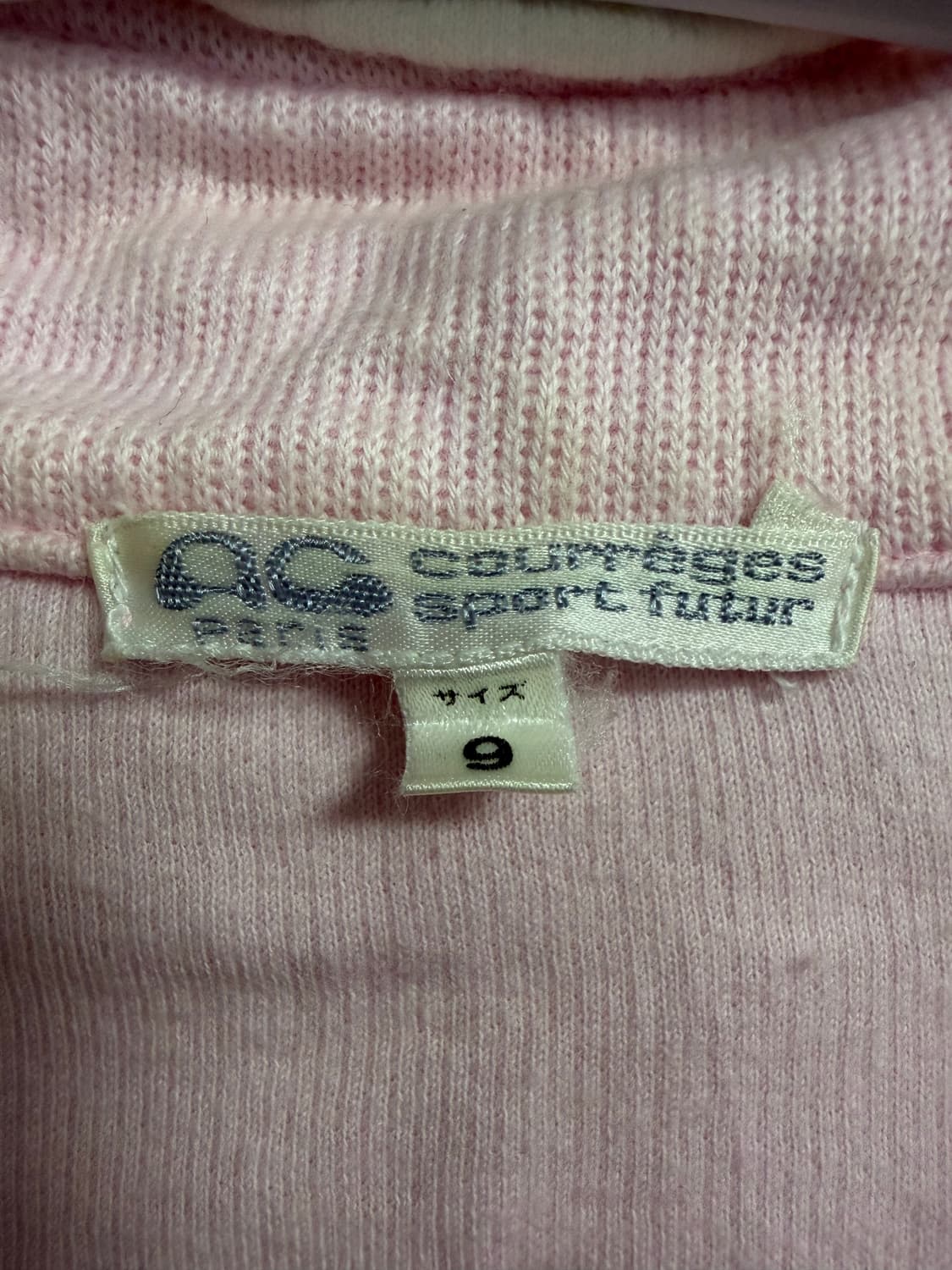 90s 꾸레쥬 베이비핑크 빅로고 쿼터 스웻셔츠 상품이미지3