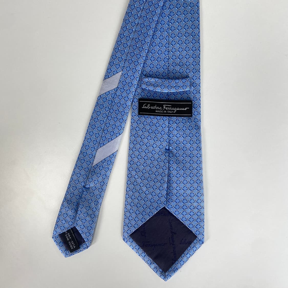 페레가모(Ferragamo) 명품 정품 넥타이 8.7cm 상품이미지2